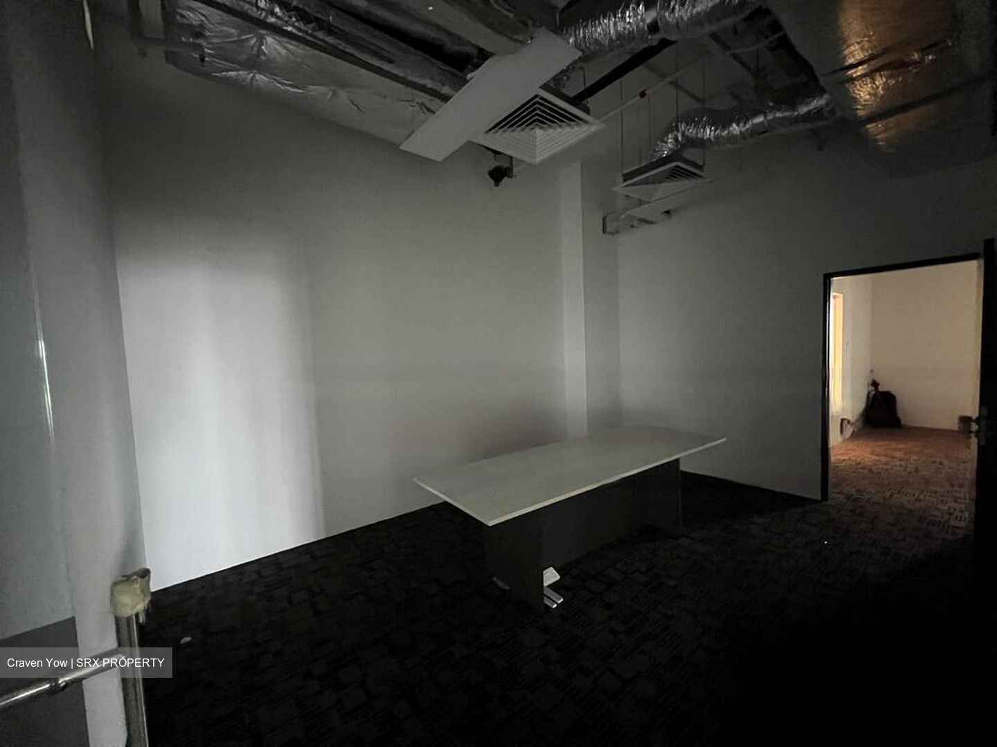 Woods Square (D25), Office #462650961